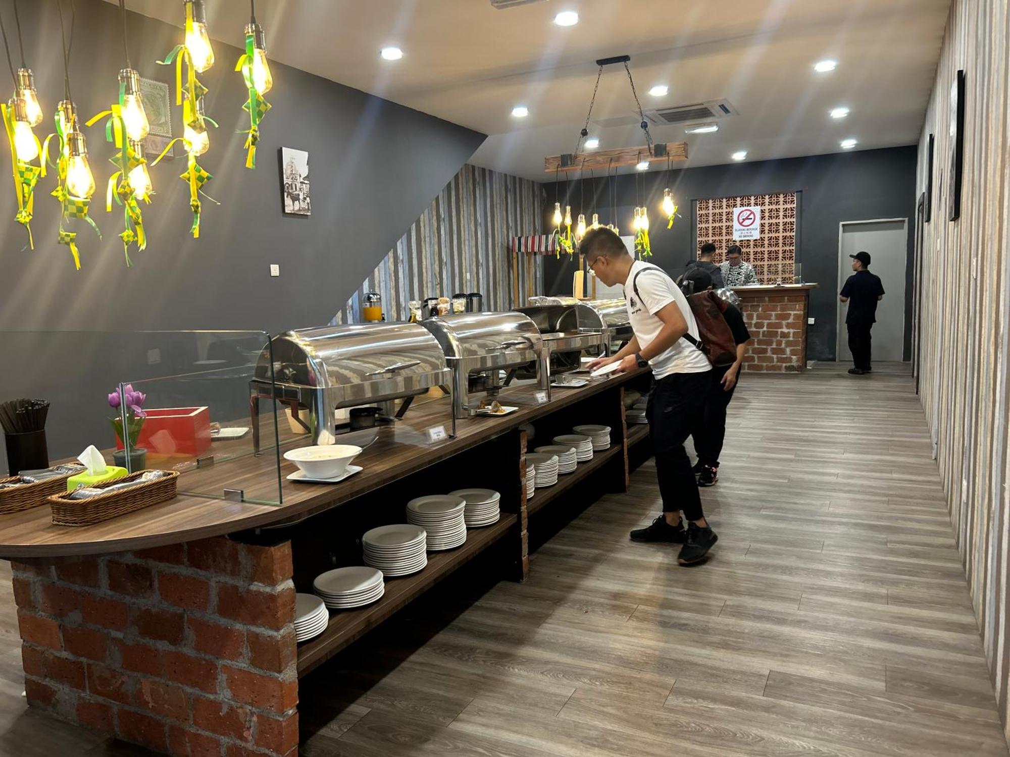 Riviera 4* Malacca