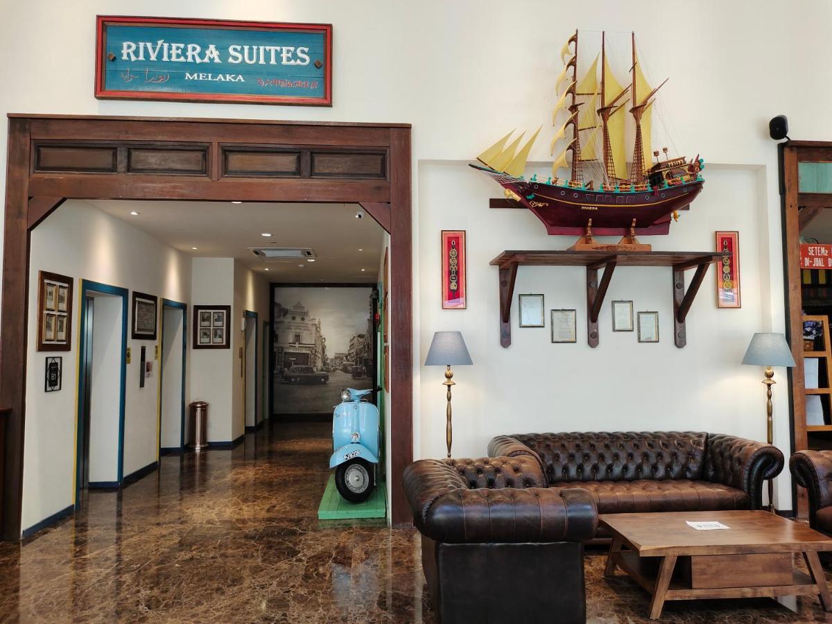 Riviera Hotel 4*