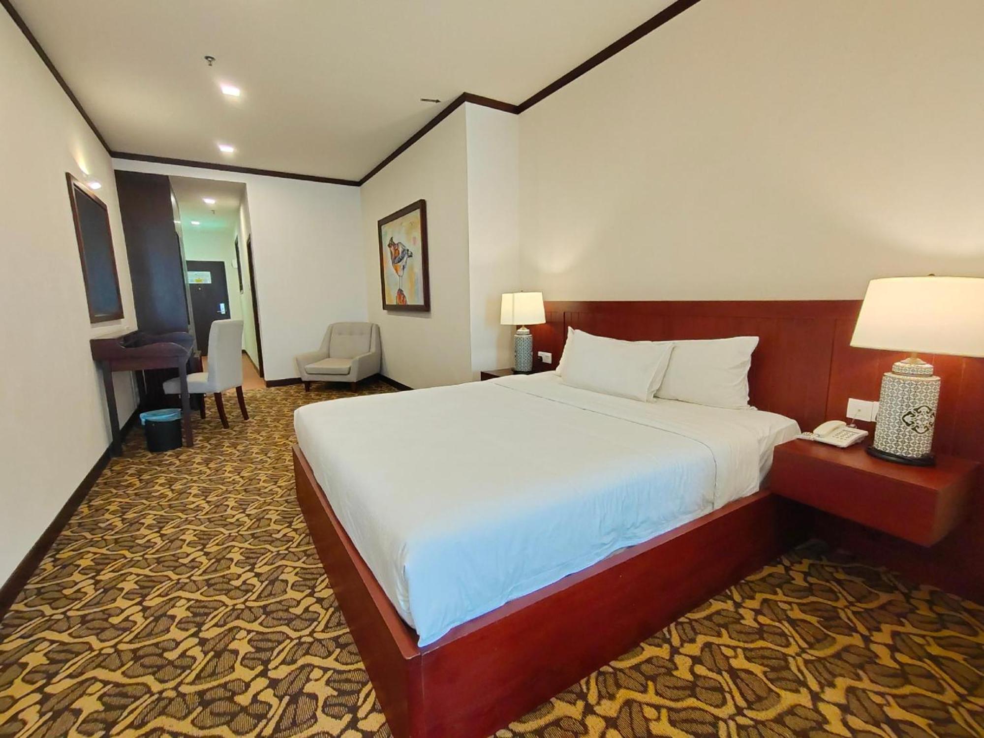 Riviera 4*